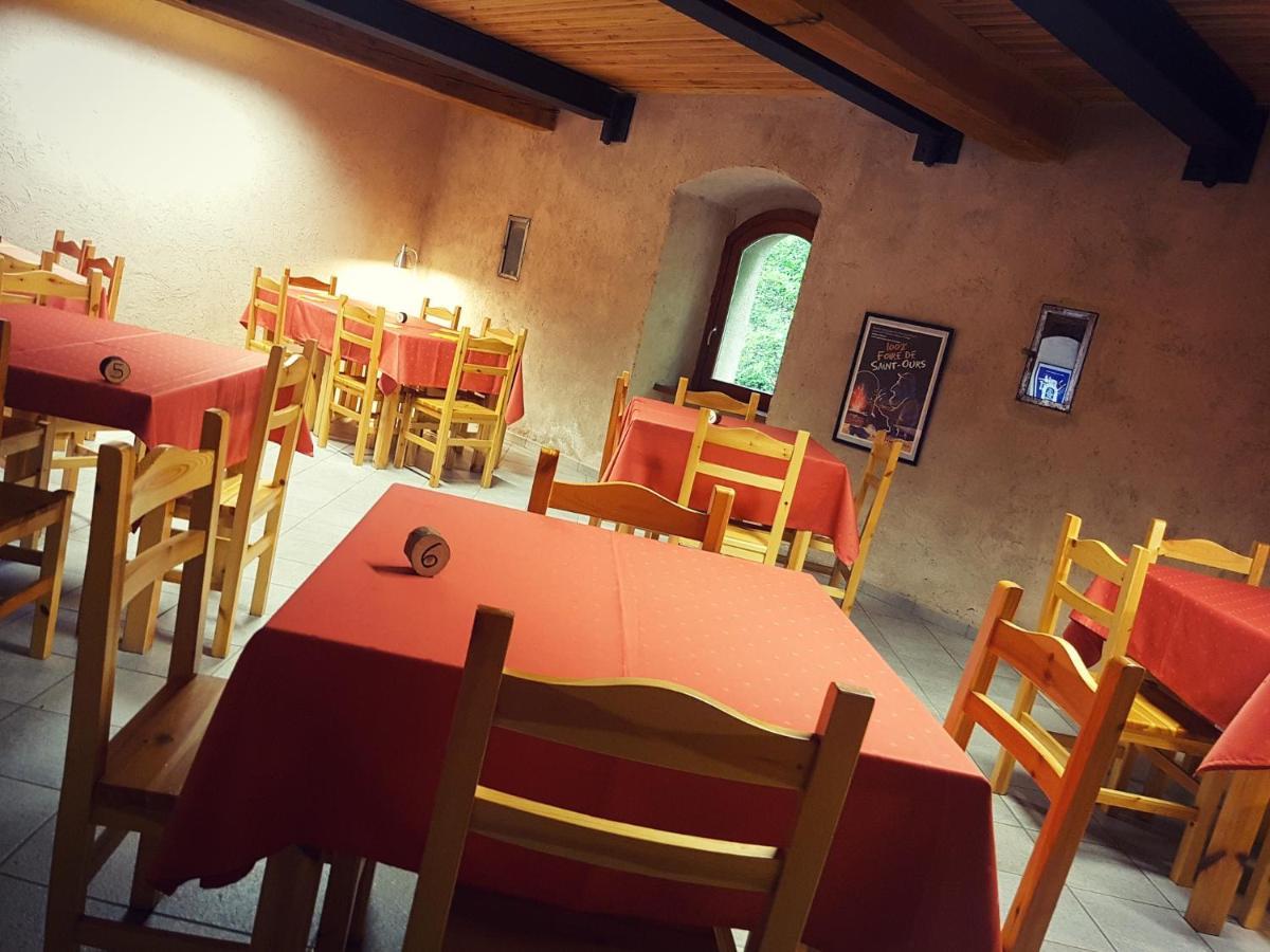 Forte Di Machaby Hostel Arnad Bagian luar foto