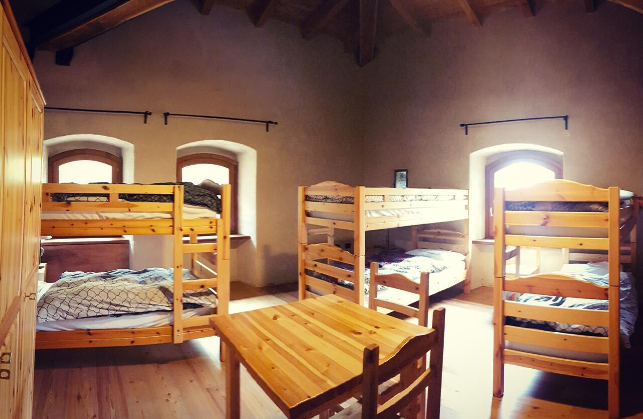Forte Di Machaby Hostel Arnad Bagian luar foto